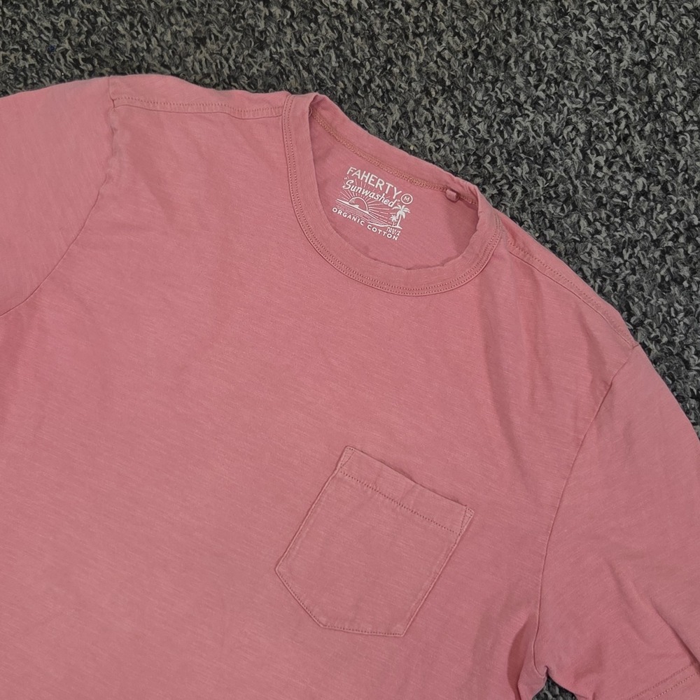 Faherty Pocket Tee Mens Medium Minimalist Organic Cotton Sunwashed Pink